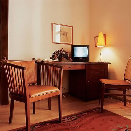 Hotel Cerna Liska Praga Habitación foto
